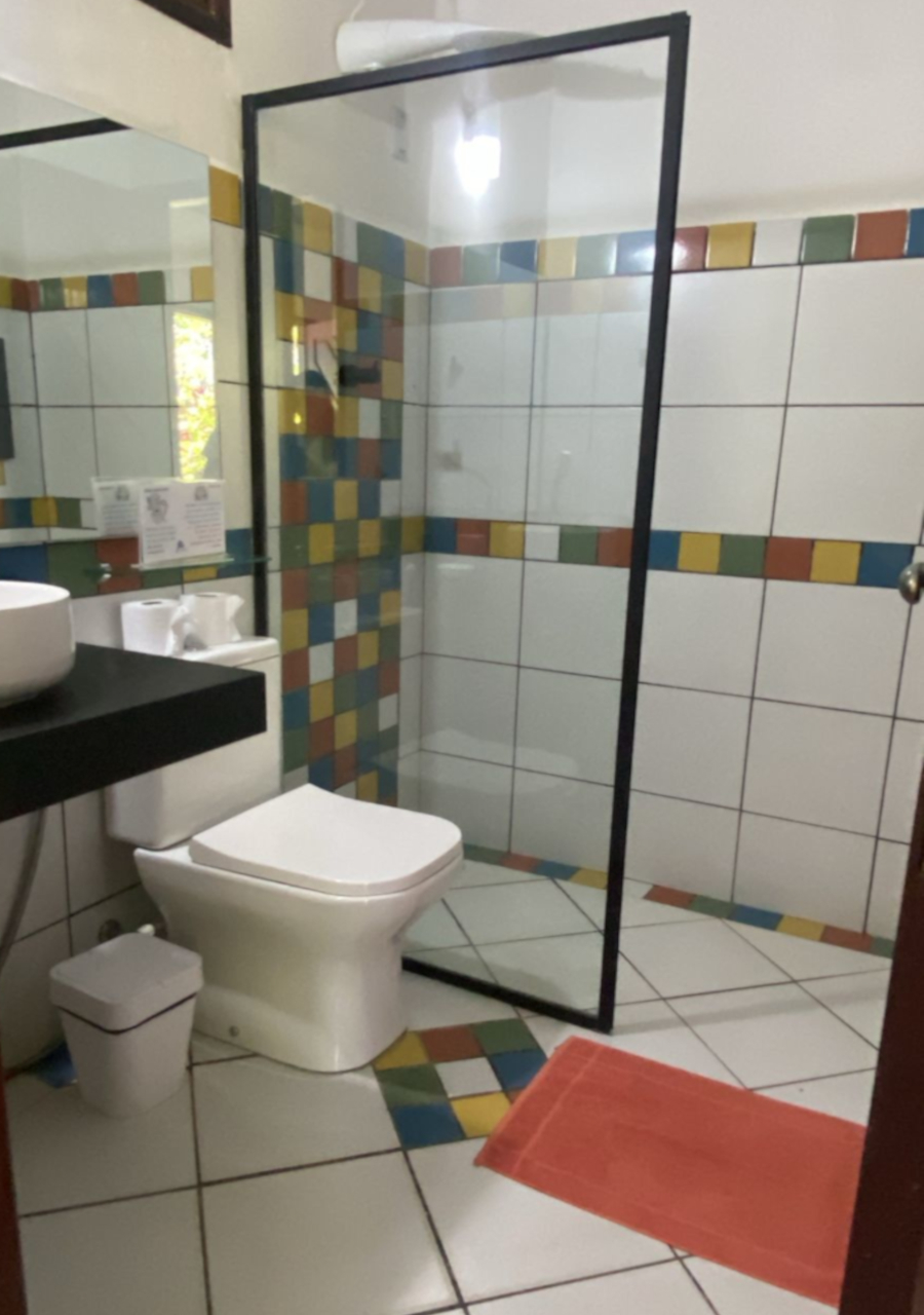 BATHROOM 8